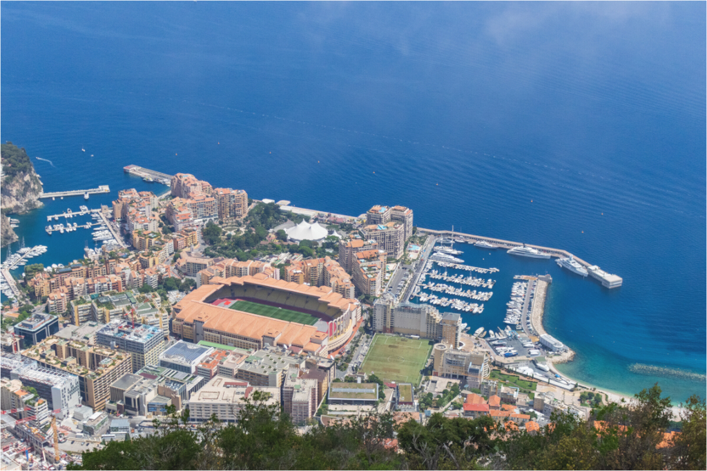 Main image City by the Sea