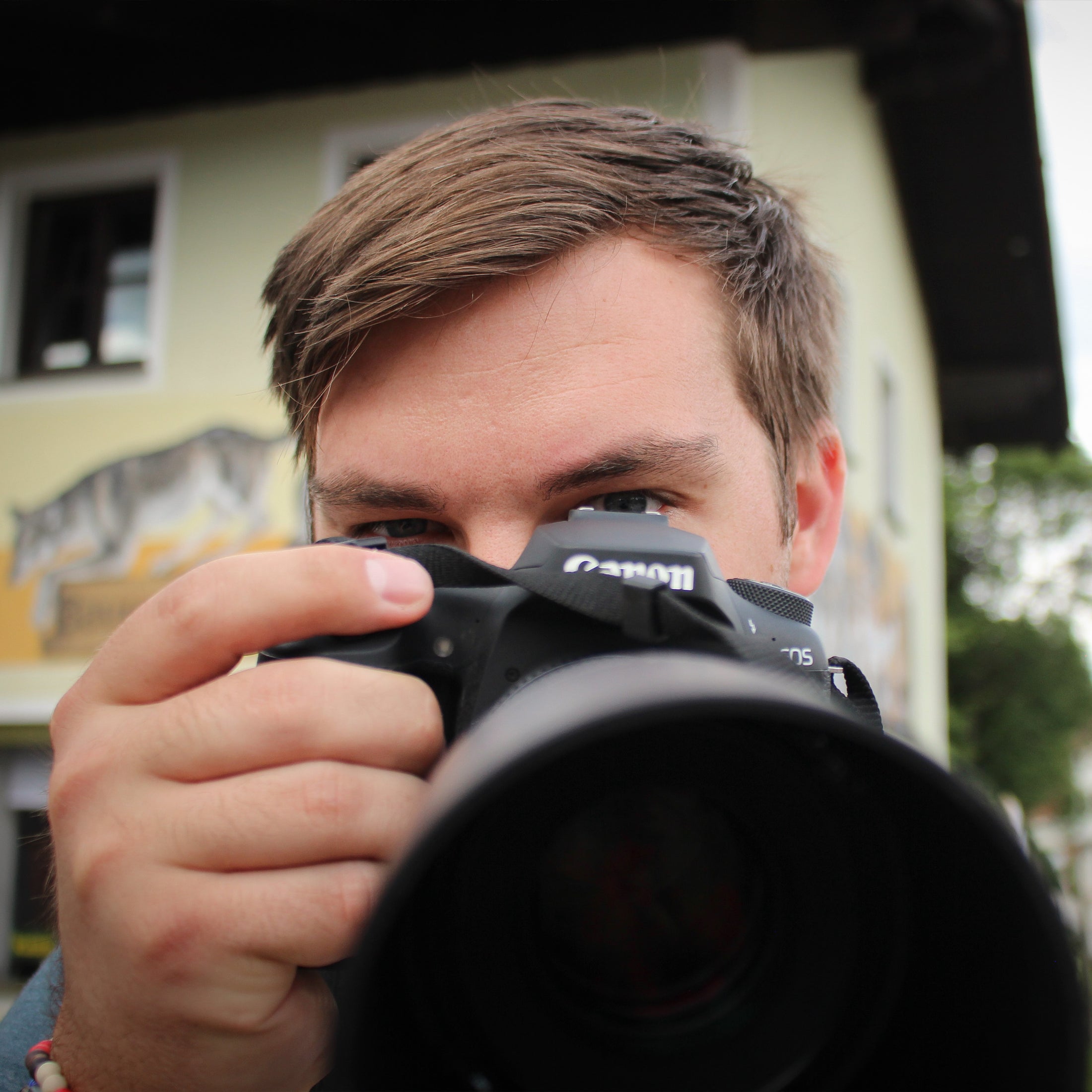 Fotograf hinter der Kamera