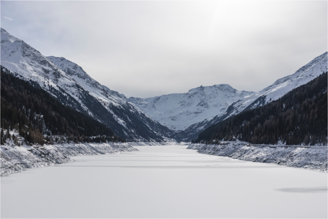 Main image Frozen Reservoir
