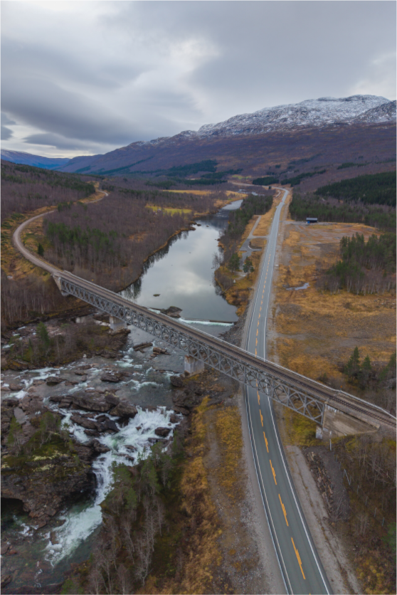 Main image Crossing Lines